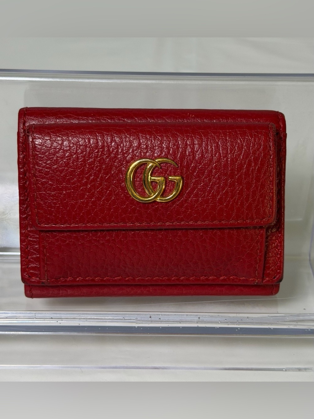 Gucci red compact wallet